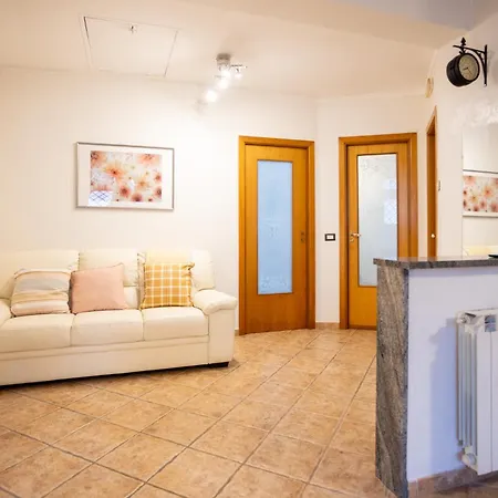 Апартаменты La Casa Di Daeny Неаполь